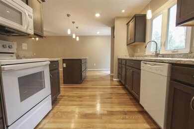 2318 California St, Cedar Falls, IA 50613 - photo 5