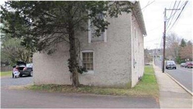 30 Noble St, Sellersville, PA 18960 - photo 2