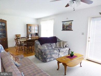 308 Cottonwood Ln, New Holland, PA 17557 - photo 6