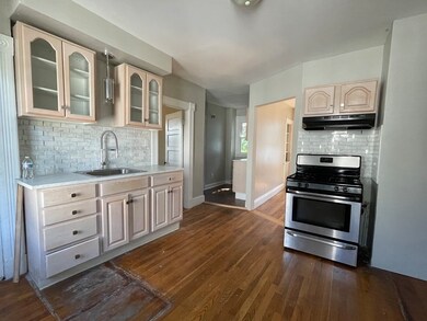 53 Euclid Ave unit Floor 2, Springfield, MA 01108 - photo 3