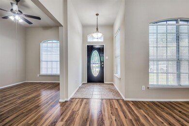 2713 Hollow Ridge Dr, Denton, TX 76210 - photo 3