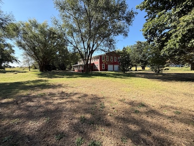 304 Grace Stockham, Aurora, NE 68818 - photo 6