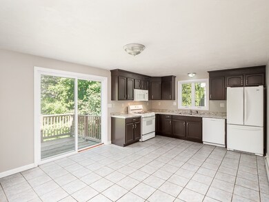 90 Loxwood St, Worcester, MA 01604 - photo 2