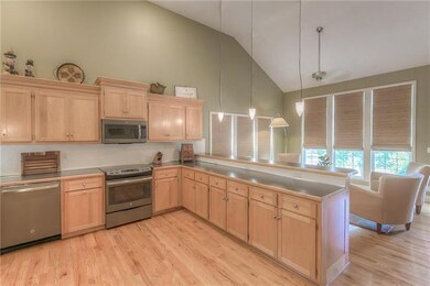 5423 Payne St, Shawnee, KS 66226 - photo 7