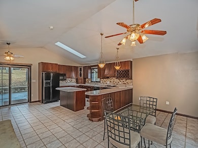 109 Ivy Ln, Venetia, PA 15367 - photo 3