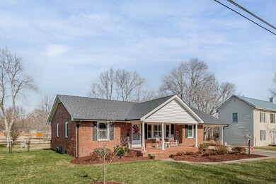 612 Cherry St, Oxford, NC 27565 - photo 3