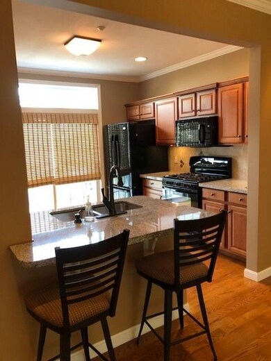 77 Hackett Hill Rd unit 14, Manchester, NH 03102 - photo 6