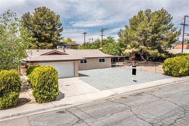 14284 Arrowhead Dr, Victorville, CA 92395 - photo 3