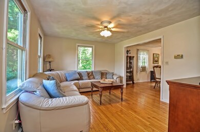 15 Holbrook St, Foxboro, MA 02035 - photo 6