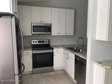 10718 Meadowlea Dr, Jacksonville, FL 32218 - photo 4