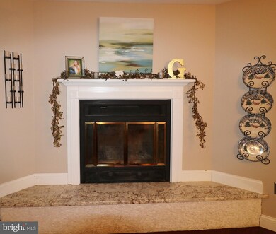 23321 Holly Hill Ln, California, MD 20619 - photo 5