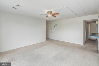 2636 Wagon Dr unit 273, Alexandria, VA 22303 - photo 3