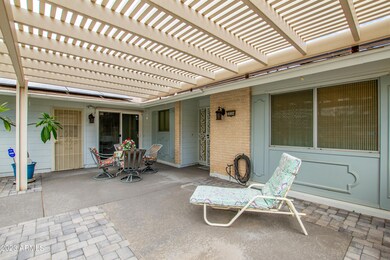 Kingswood Shaded Patio