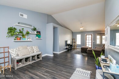 008-photo-living-room-9077809