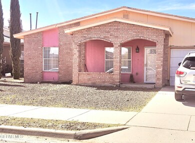 613 Desierto Bonito St, Horizon City, TX 79928 - photo 6