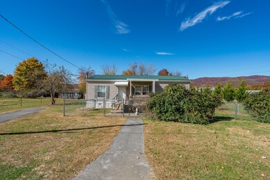 1104 east (3 of 40)