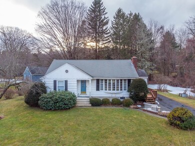 838 Pleasant St, Rochdale, MA 01542 - photo 2