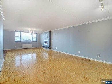 Briarcliff unit 16D, Cliffside Park, NJ 07010 - photo 7