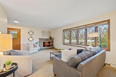 5133 Holiday Rd, Minnetonka, MN 55345 - photo 3