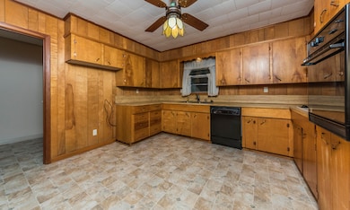 4 Kitchen 2
