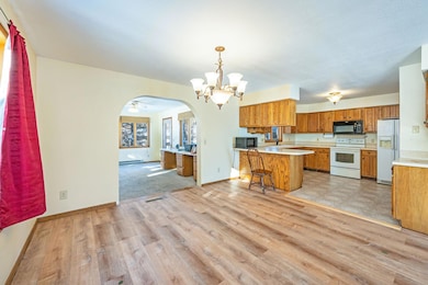 225 S 7th Ave E unit E, Truman, MN 56088 - photo 3