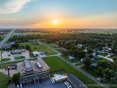 1 Ash Ave, Wagoner, OK 74467 - photo 5