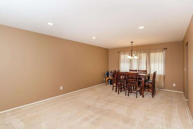 003_FORMAL LIVING/DINING