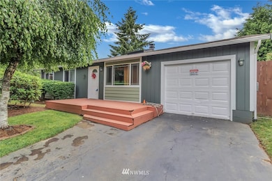 709 204th St SE, Bothell, WA 98012 - photo 2