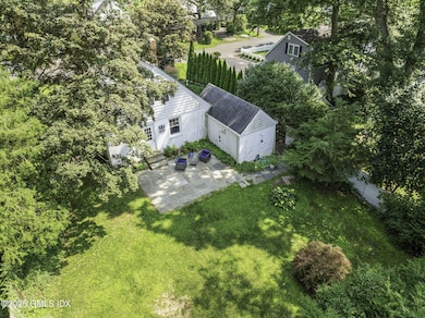 33 Halsey Dr, Old Greenwich, CT 06870 - photo 3