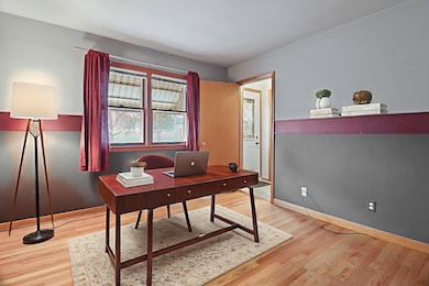 555 Edison St, Waterloo, WI 53594 - photo 4