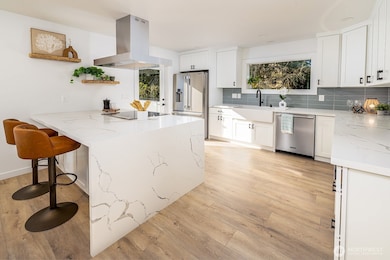 12033 40th Ave NE unit A, Seattle, WA 98125 - photo 7