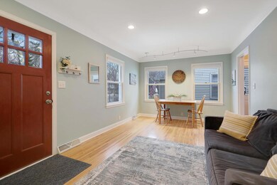 8710Photography-Web-Friendly-3112-Georgia-Avenue-South-Minneapolis-MN-55426-5.jpg