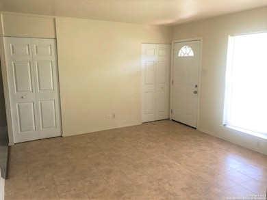 626 Aviation Ave, Schertz, TX 78154 - photo 2