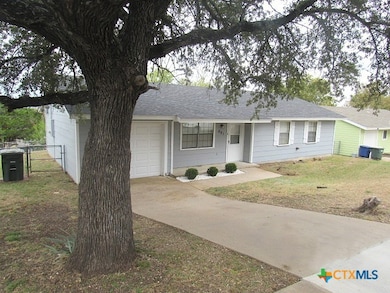 801 N 19th St, Copperas Cove, TX 76522 - photo 2