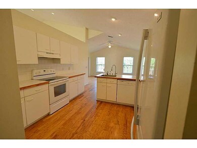 22638 Pickerel Cir, Boca Raton, FL 33428 - photo 4