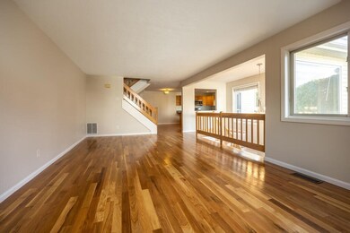 275 Captain Eames Cir unit 275, Ashland, MA 01721 - photo 3