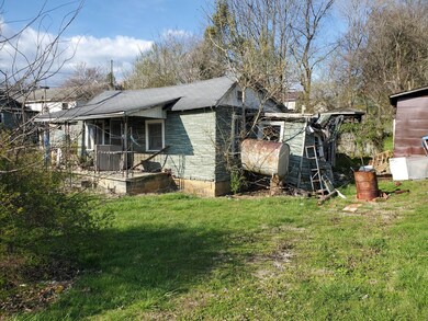 2100 & 2100 1 2 East Unaka Ave, Johnson City, TN 37601 - photo 5