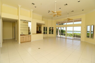 Living Area/20' High Ceilings