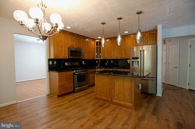 3109 Foxglove Way, Springdale, MD 20774 - photo 6