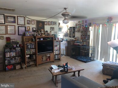 409 Patrick Ln, Herndon, VA 20170 - photo 2