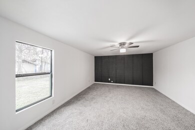 4704 Octavia St, Houston, TX 77026 - photo 6