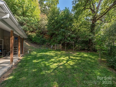 26 Azalea Dr, Clyde, NC 28721 - photo 4