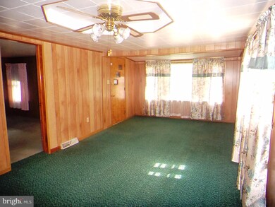 85 Mason Dixon Rd, Greencastle, PA 17225 - photo 5