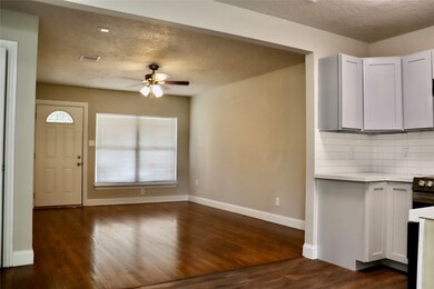 7101 Parker Rd, Houston, TX 77016 - photo 7