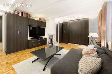 155 E 49th St unit 1E, New York, NY 10017 - photo 3