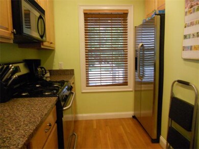 87 Pleasant St unit A, Woburn, MA 01801 - photo 3