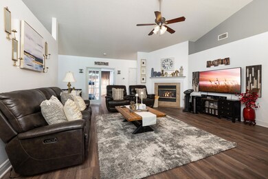Living Room 4