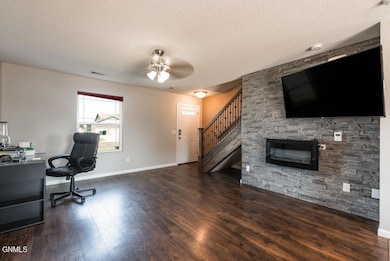318 Brandenburg Loop MLS-5