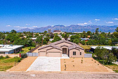 5219 E 19th St - MLS Images-1