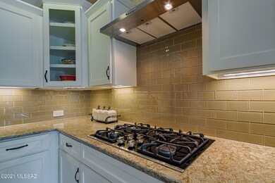007_Kitchen Amenities